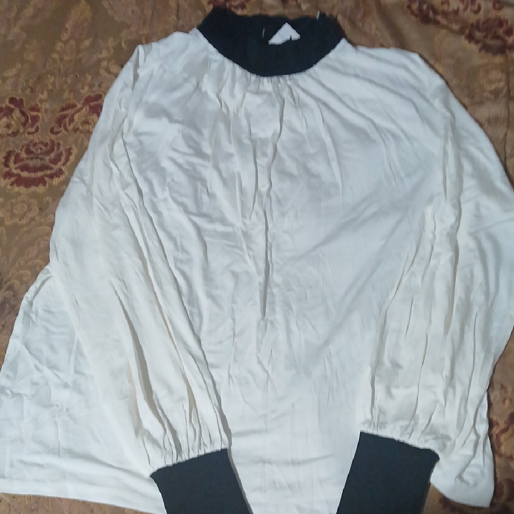 Ann Taylor White and Black Long Sleeve Blouse with Mandarin Collar